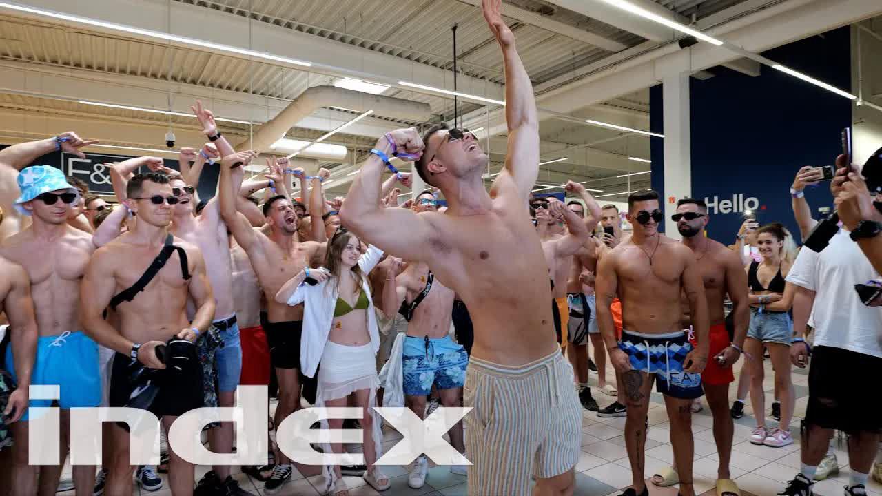 „Amikor először lejöttem, azt hittem, besz.rok" – Pumped Gabóval a Balaton Soundon