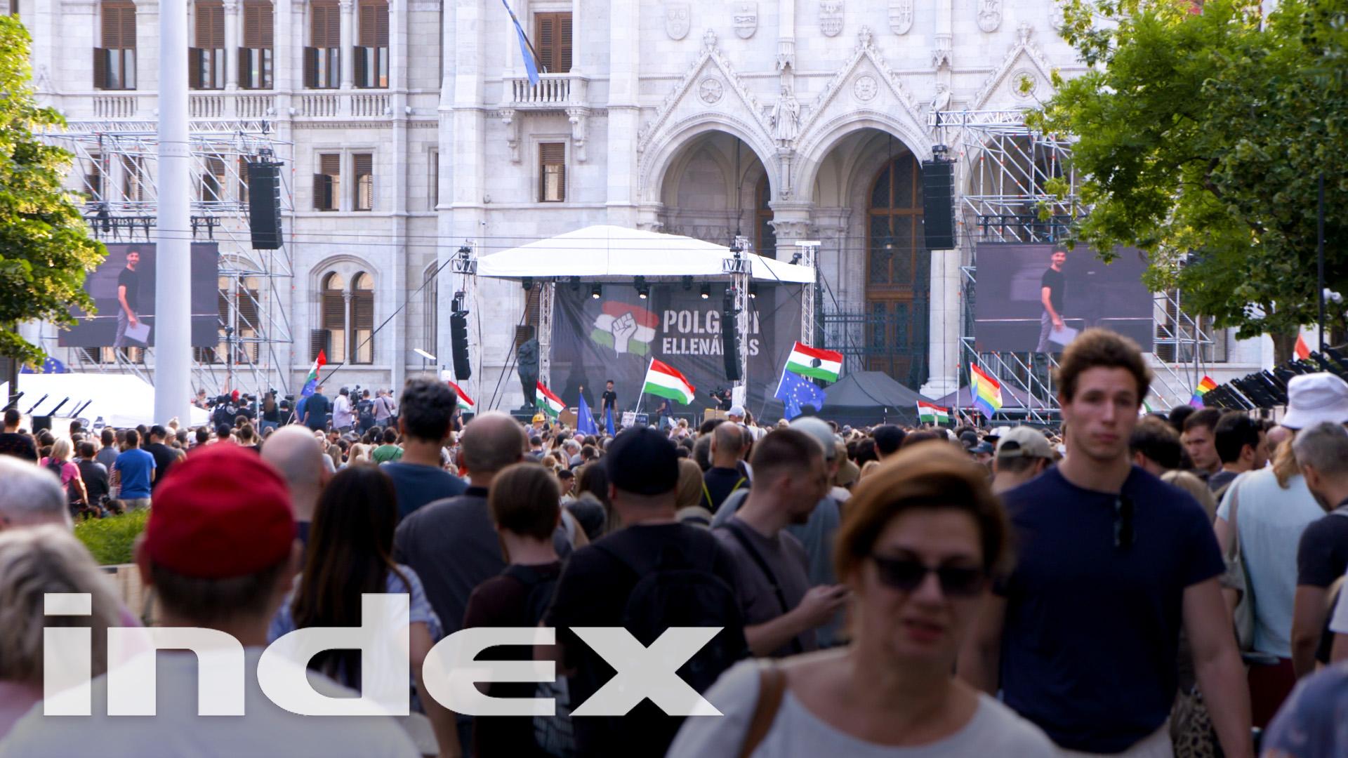 Thumbnail for Puzsér Róbert: „Véget értek azok az idő, mikor Orbán Viktor filléres megoldásokkal manipulálhatott”