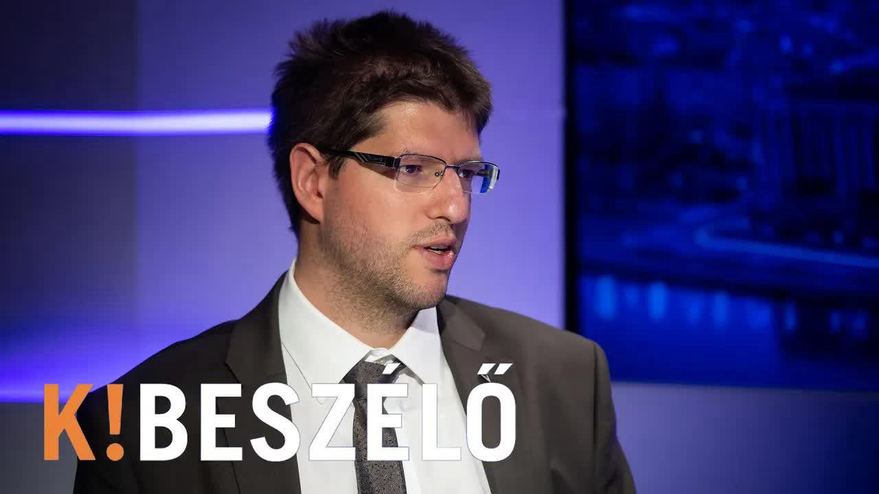 Hogyan kerülhetjük el a politikai vitát a vasárnapi ebédnél?