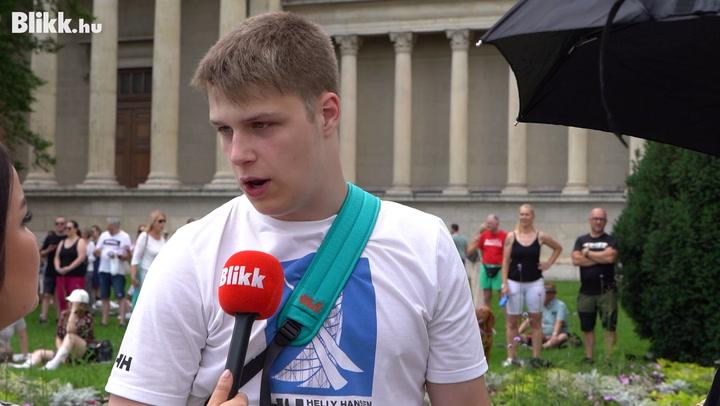Thumbnail for Magyar Péter tüntetést szervezett a Hősök terére