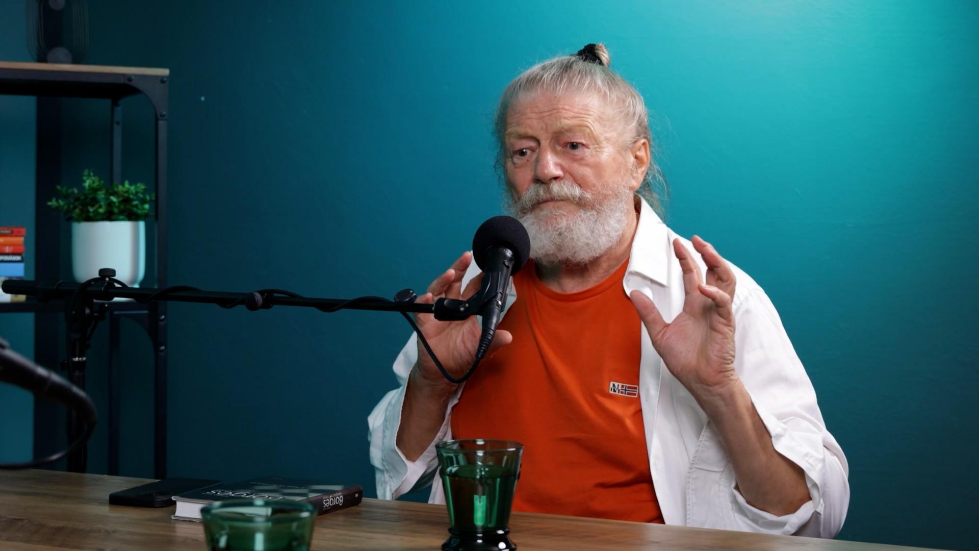 Thumbnail for A színház gyógyít – Hegedűs D. Géza: Szellemi immuninjekciót adok a nézőknek