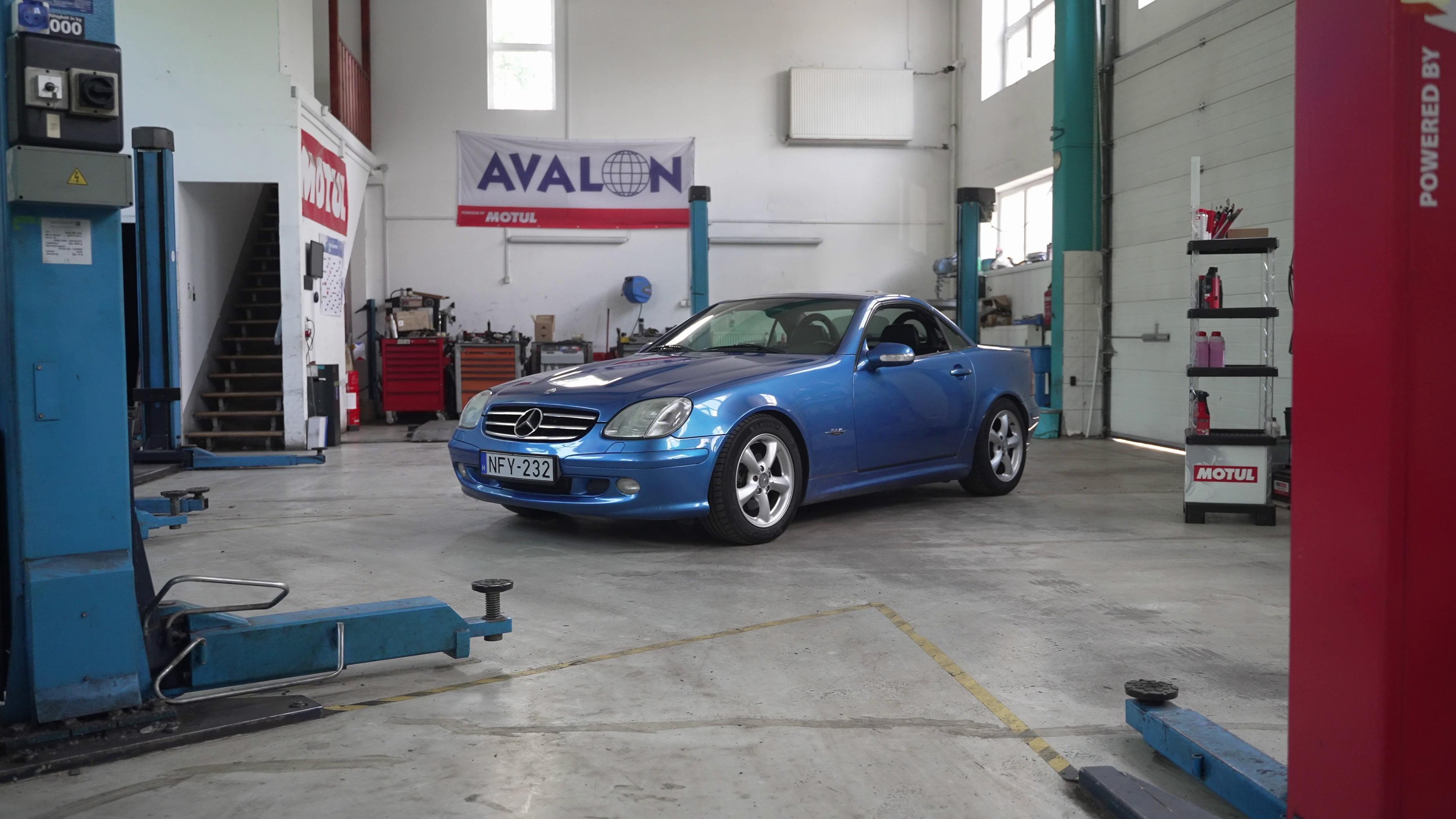 Kívül kék, belül kék, alul kicsit barna – Mercedes-Benz SLK 230 Kompressor – 2000 – MűhelyPRN 312 thumbnail