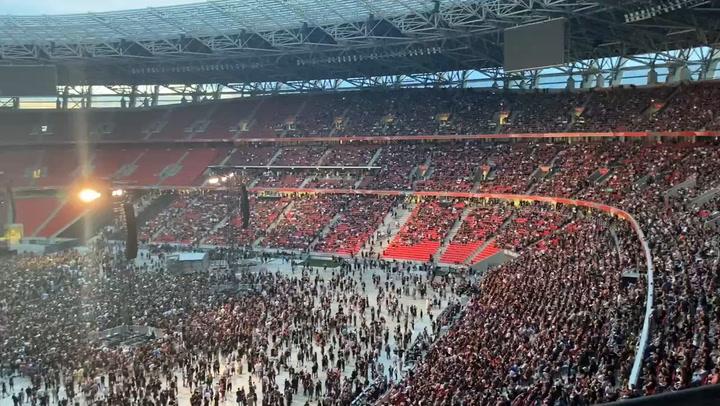Thumbnail for Depeche Mode koncert Budapesten - a várakozás pillanatai