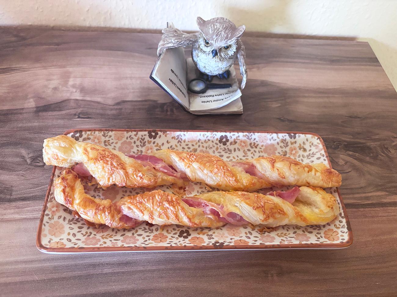 Thumbnail for A leggyorsabb vendégváró: 20 perces ropogós sajtos-baconös spirálok