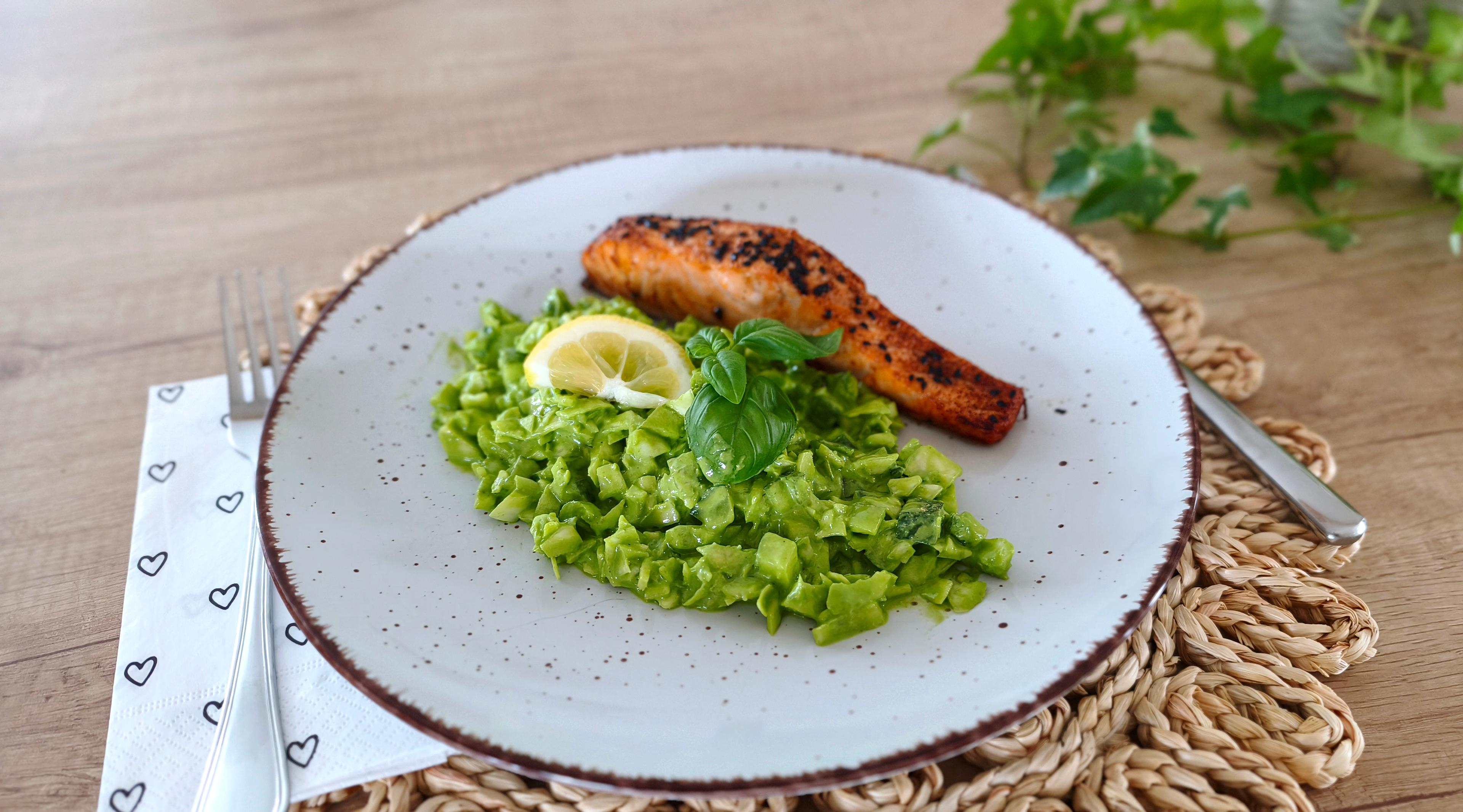 Thumbnail for Káposztasaláta, ahogy még sosem etted: spenótos-kesudiós krémmel mindent visz