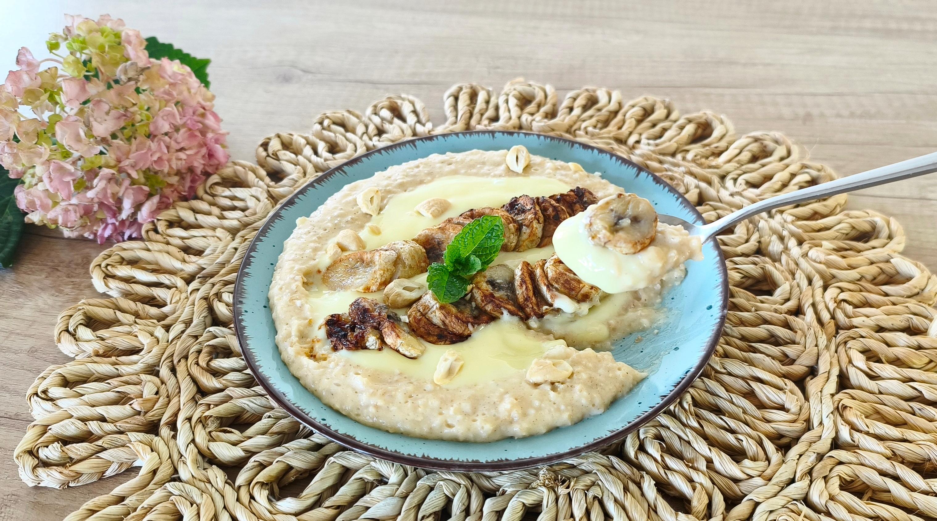 Thumbnail for Kolléganőnk olyan trükköt mutat a zabkásához, amitől mindenki megőrül