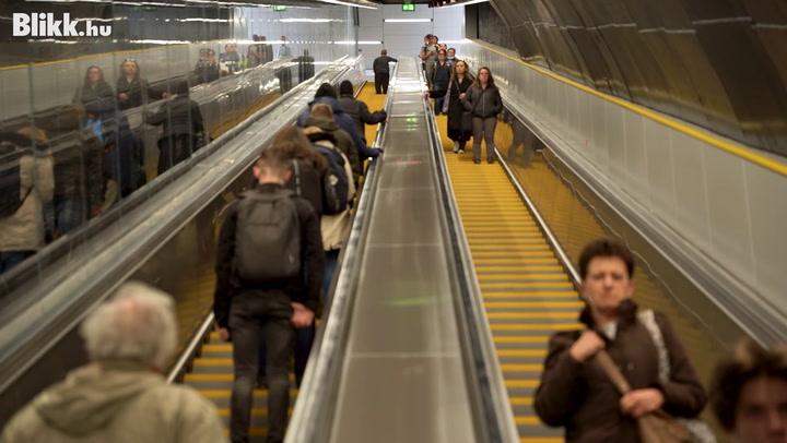 Thumbnail for Újra jár a 3-as metró