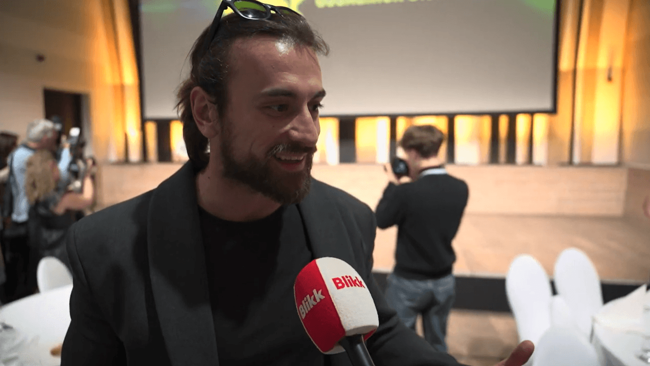 Thumbnail for Túl férfias megjelenés - Kádár L. Gellért, a Hunyadi sorozat főszereplője más szerepekre vágyik