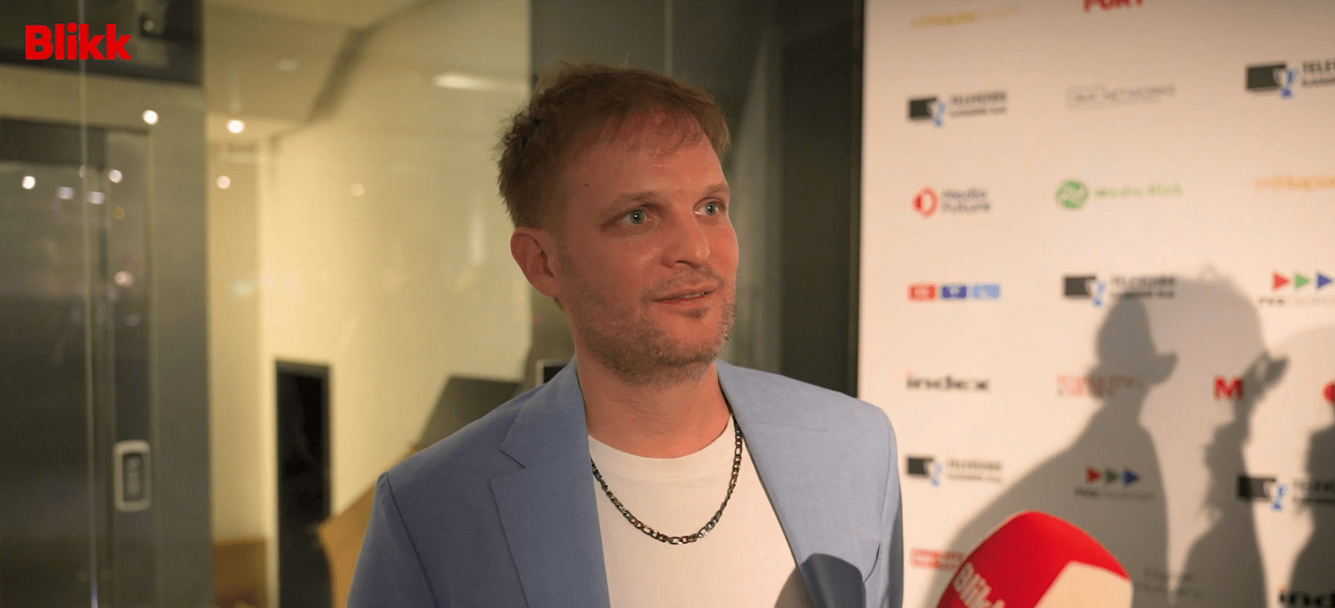 Thumbnail for Puskás Peti kitálalt: „20 éve temetjük a tévézést, közben meg valami egészen elképesztő történik”