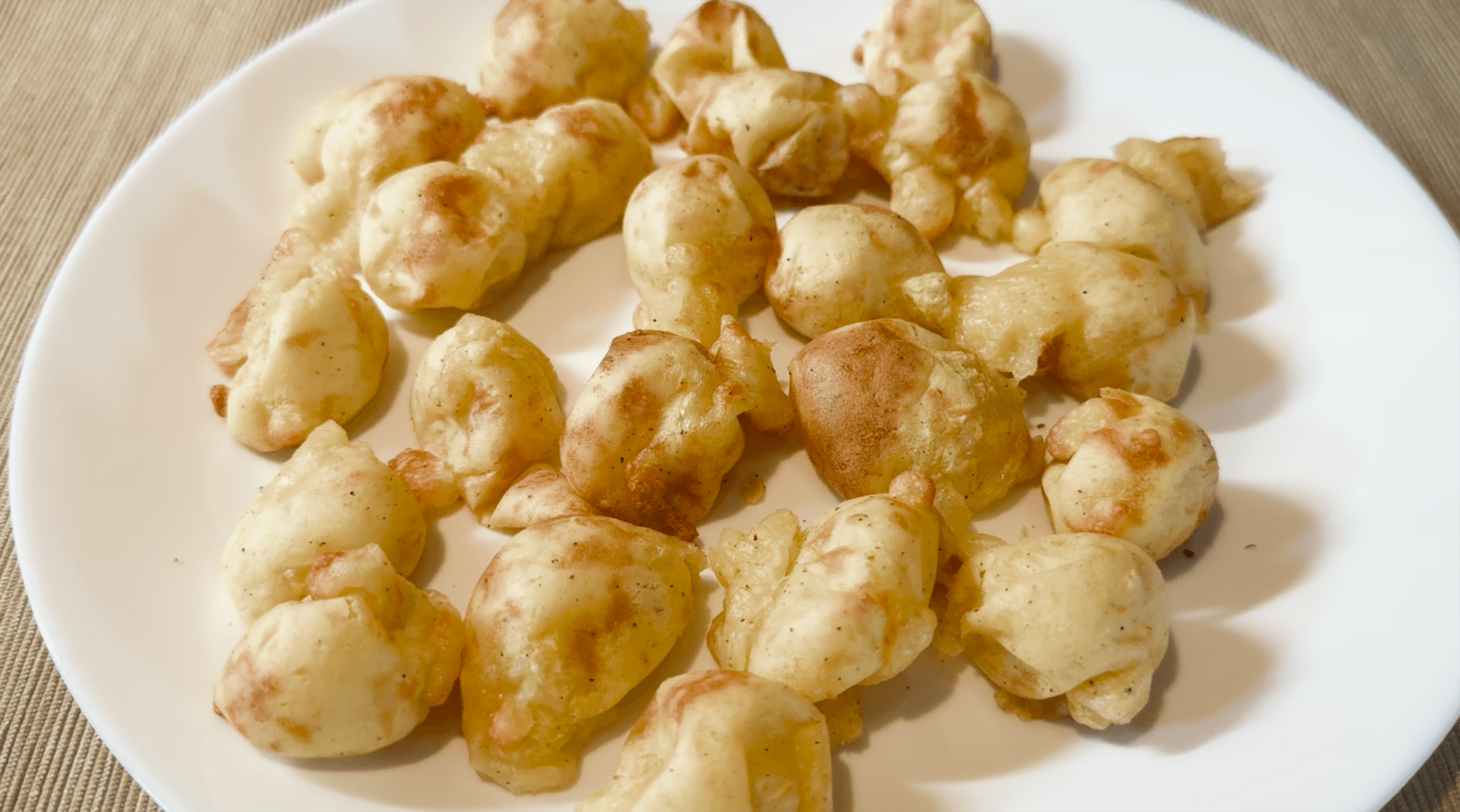 Thumbnail for Sajtos burgonyagolyók air fryerben