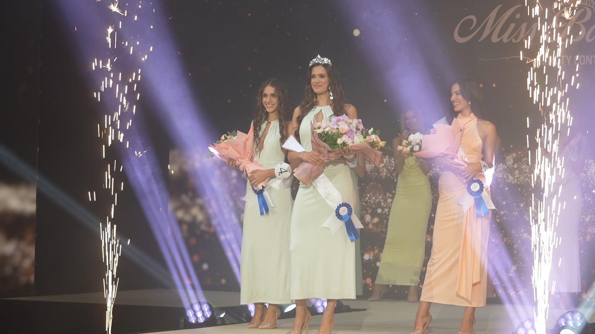Thumbnail for Ki ez a királylány? Önbizalomhiányos 21 éves erdélyi lányból lett Miss Balaton Antal Emőke