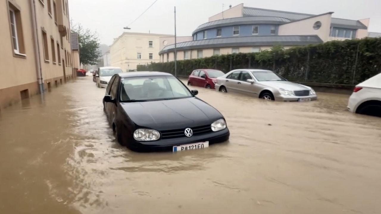 Kritikus a helyzet a szomszédban, gátszakadással is számolnak