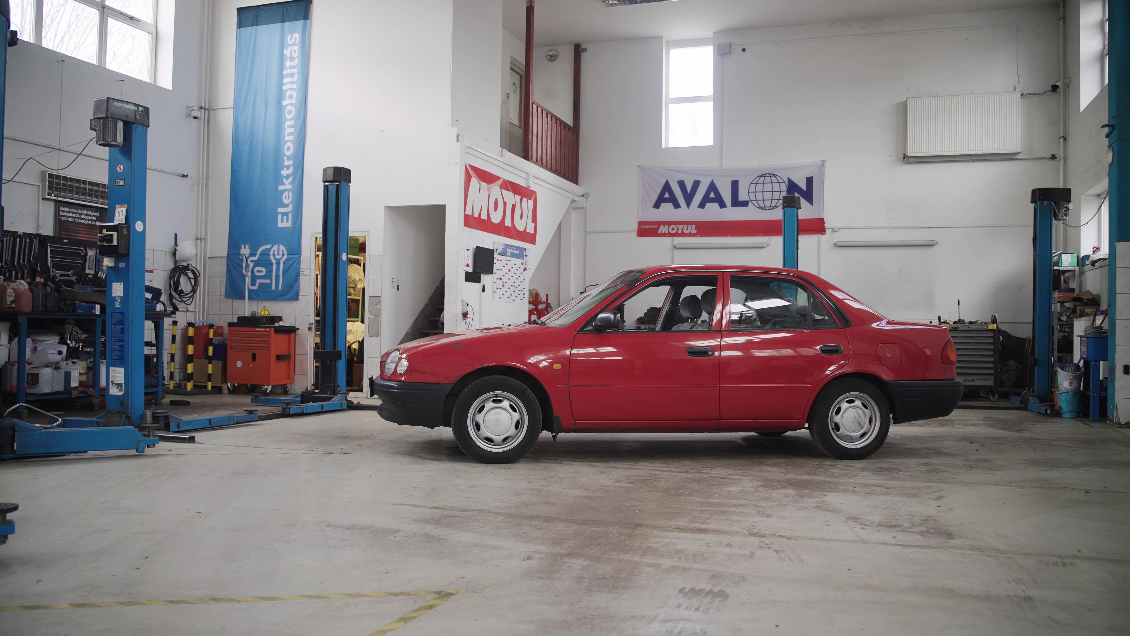 Egy Corolla soha nem megy tönkre, ugye? – Toyota Corolla 1,3 (E11) – 1997 – MűhelyPRN 311 thumbnail
