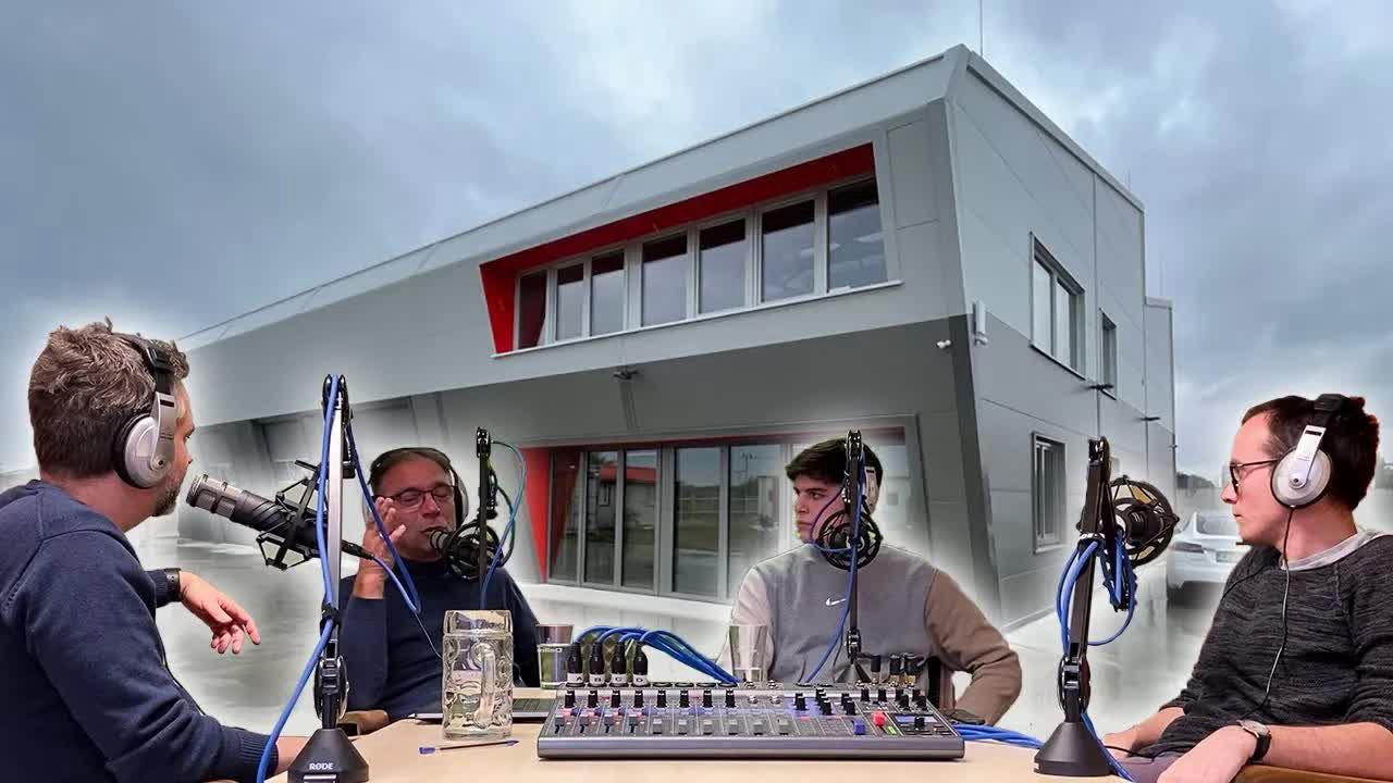 A legnagyobb magyar Tesla-szerelő, és kisfia, a hekker – Égéstér 465.