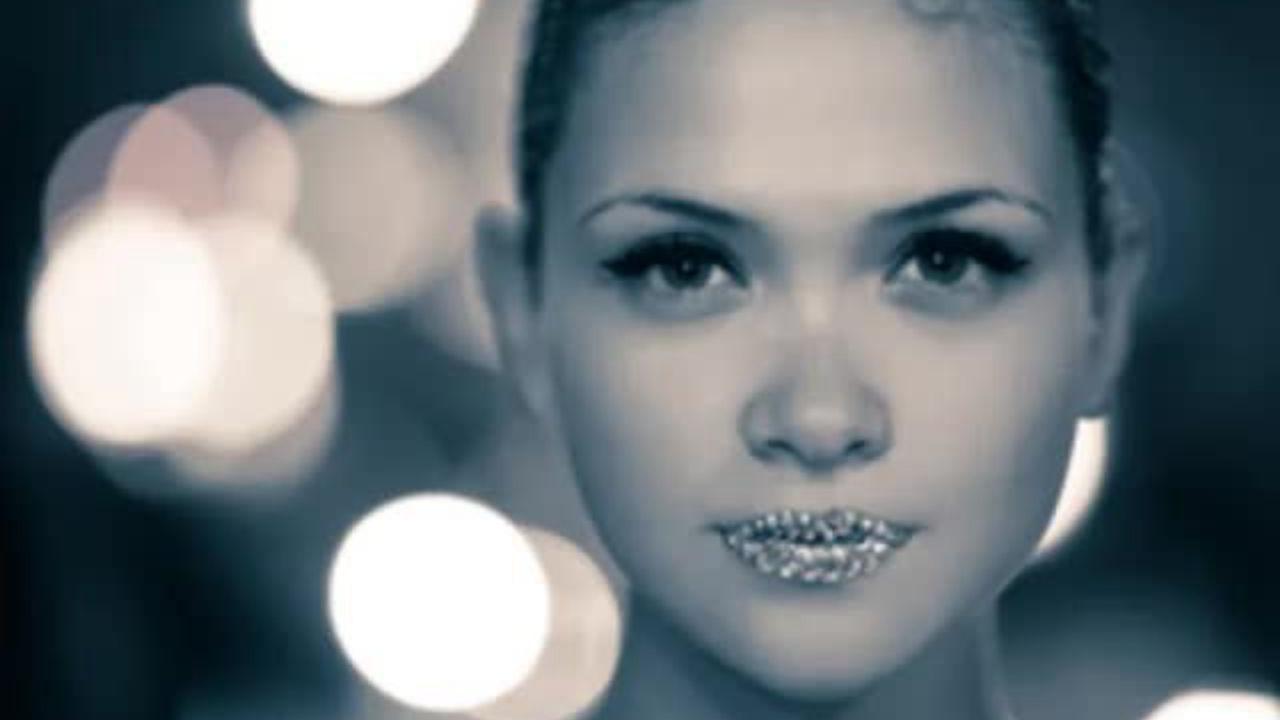 Thumbnail for Femina White Caviar 000 Divatshow