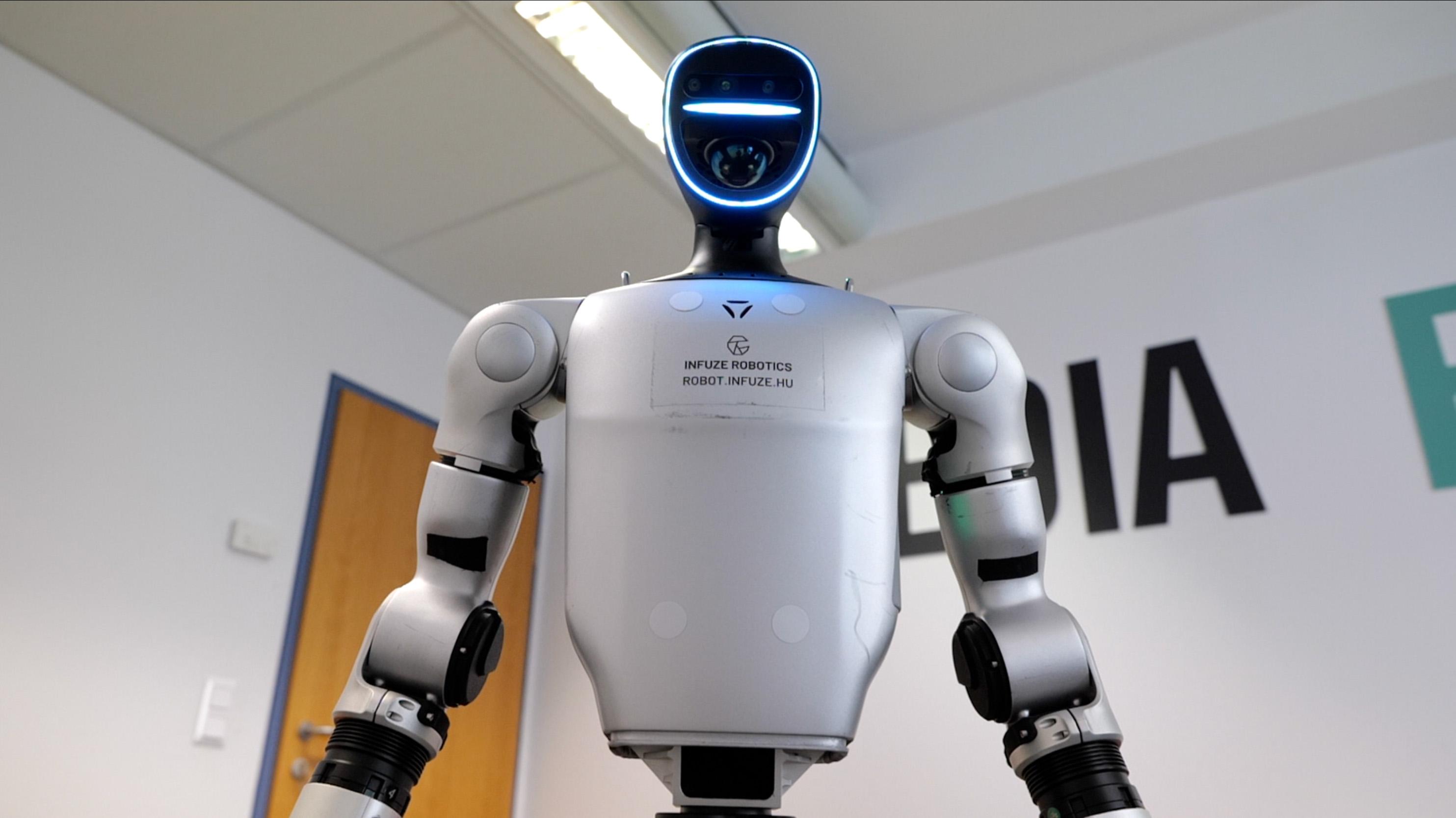 A munkádat nem veszi el, de már egészen hasonlít rád ez a robot thumbnail