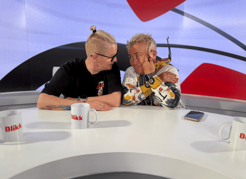 Thumbnail for AI vagy sem? - Sztárkvíz a Blikken:  Falusi Mariann és Földvári Zsófi