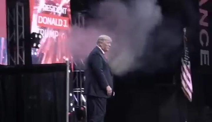 Thumbnail for Donald Trump Fort Lauderdale-i bulija