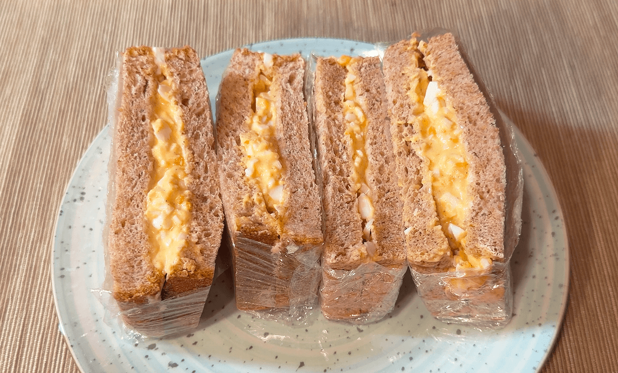 Thumbnail for Tamago Sando: A japánok pillekönnyű, krémes tojásos szendvicse