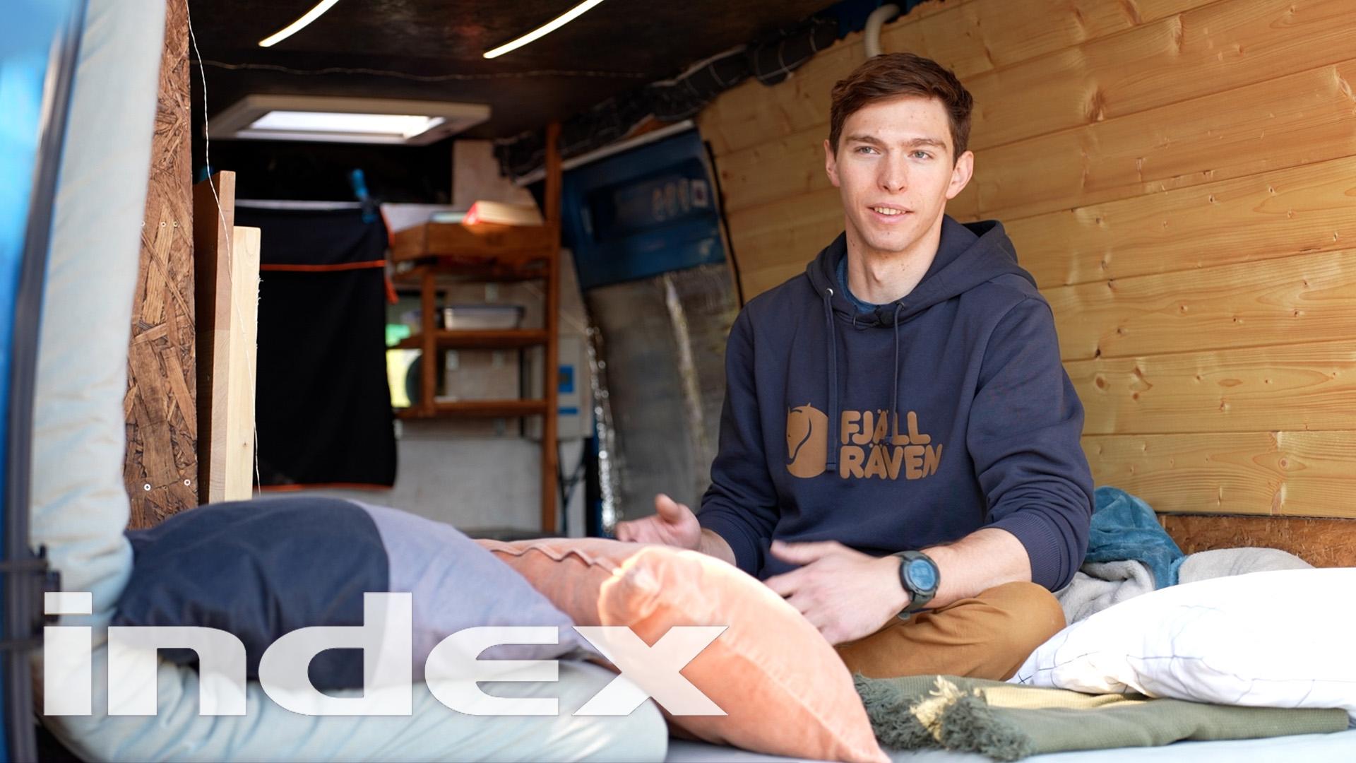 Thumbnail for Lakókocsiban élt, mentőzik és orvosnak tanul és 100 km-eket fut