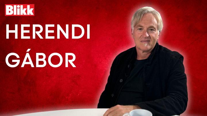 Thumbnail for Udvaros Dorottya balesetet szenvedett, sérülése ellenére is végigcsinálta a forgatást - Herendi Gábor a Futni me